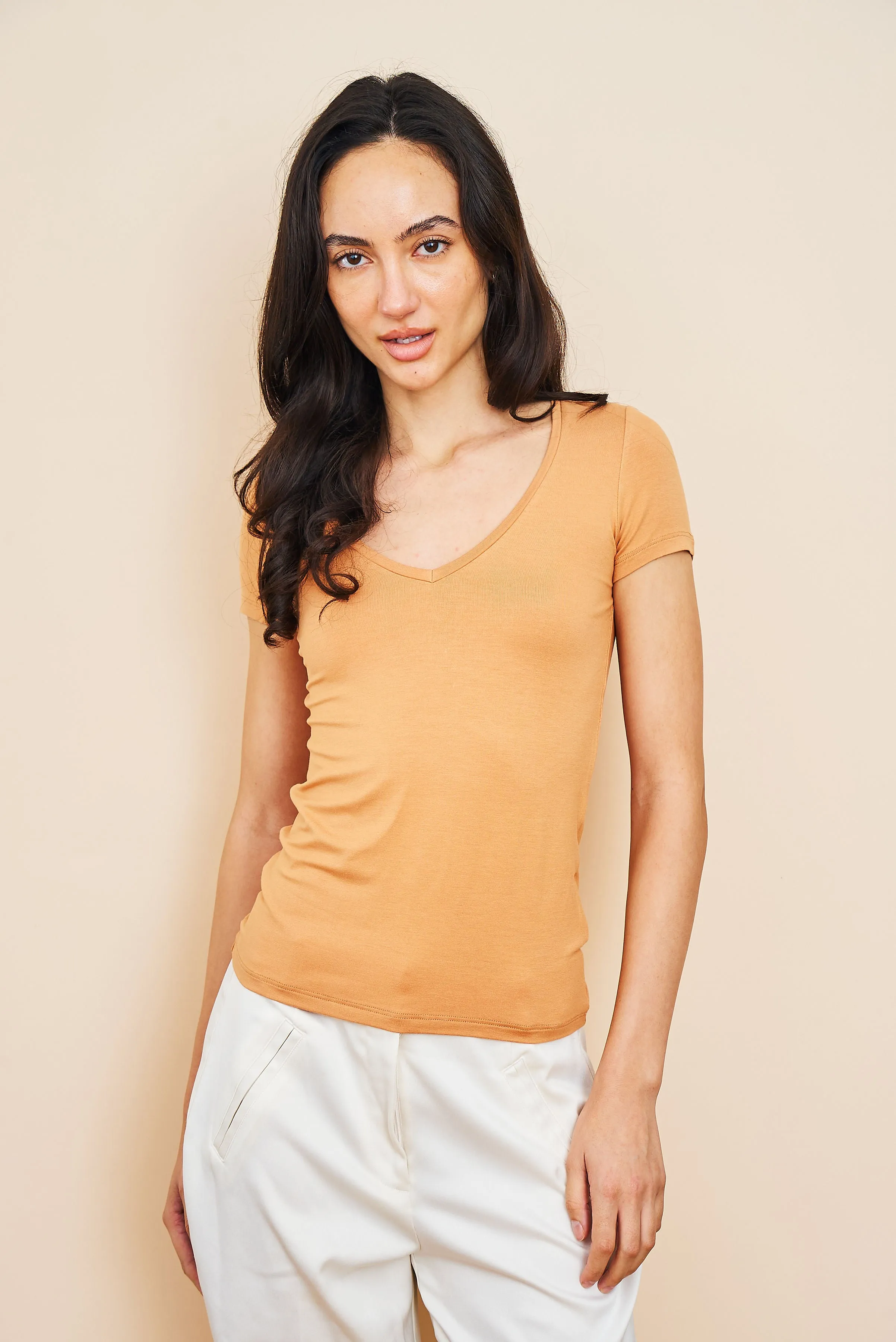 Majestic Short Sleeve V-Neck Tee in Peche