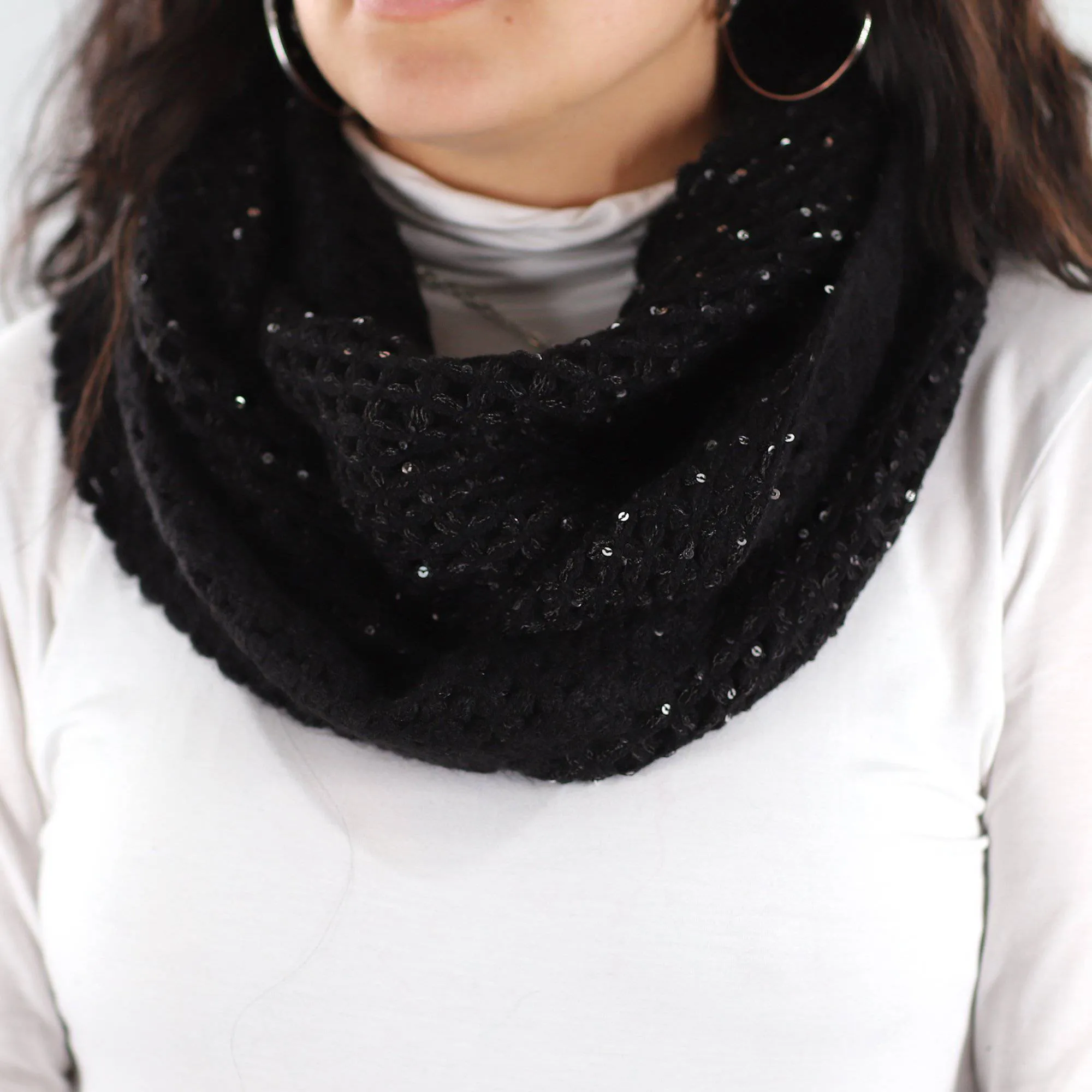 Open Crochet Infinity Muffler w/ Sequins-Black